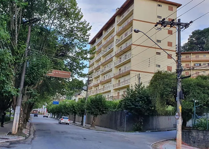 Apartamento No Capivari Com Elevador